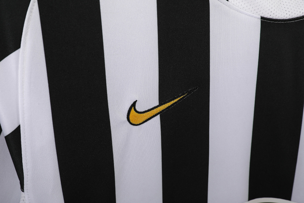 2003/04 season Juventus home