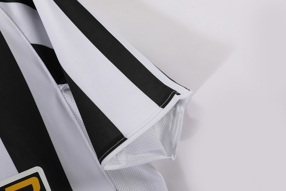 2003/04 season Juventus home