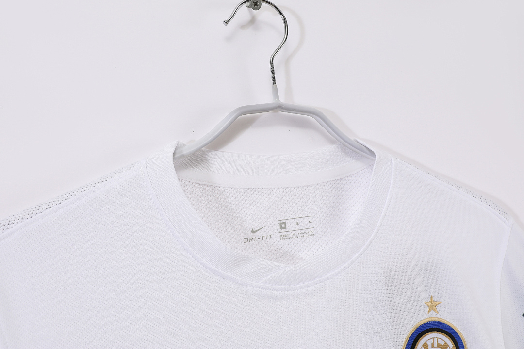 2010/11 season season Inter Milan away