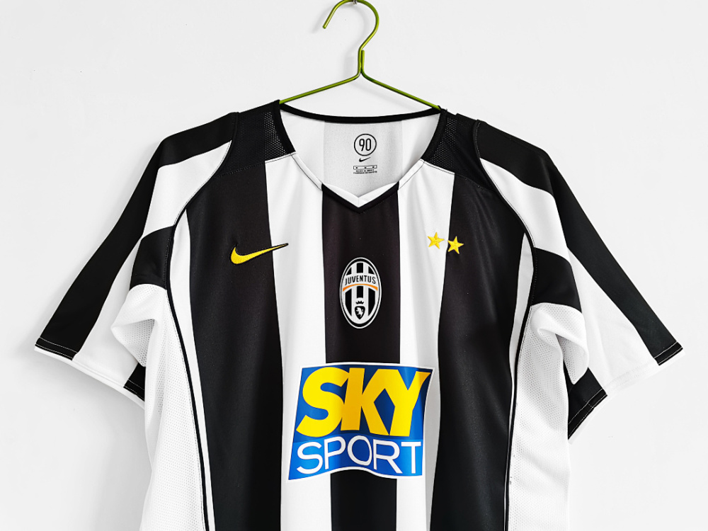 2004/05 season Juventus home