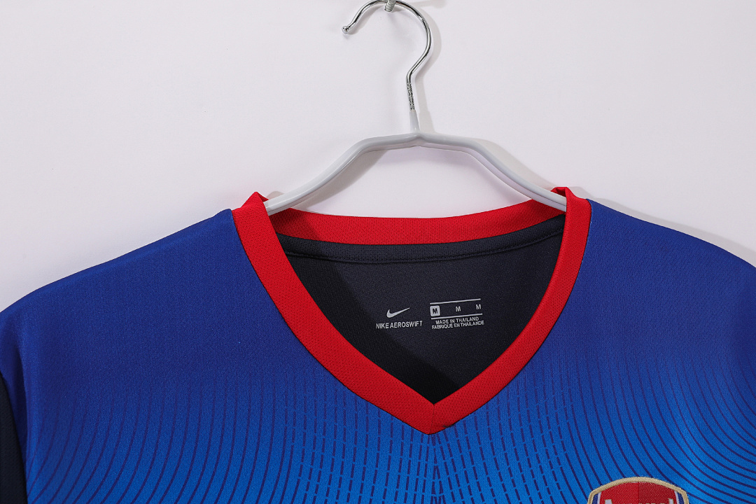 2002/04 season Arsenal away retro