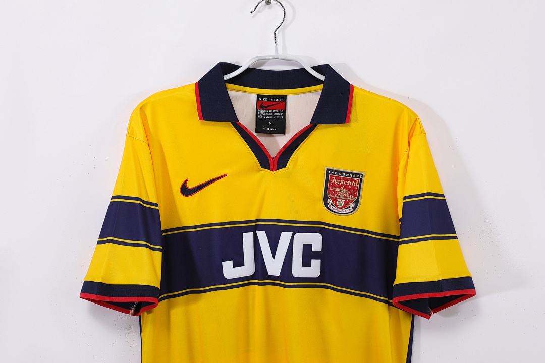 1997/99 season Arsenal away retro