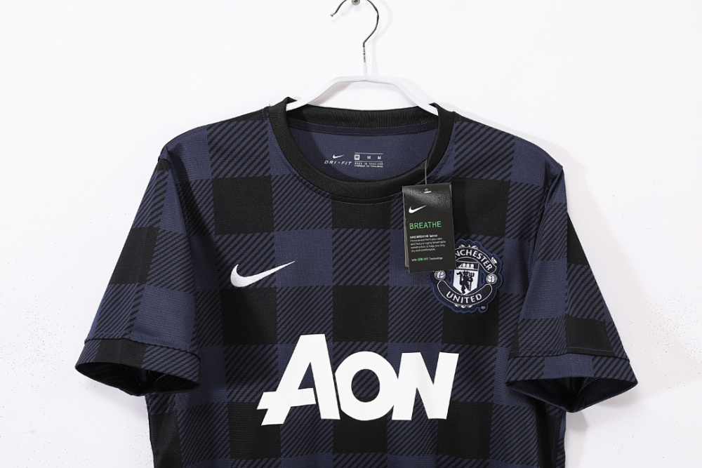 2013/14 season Manchester United away retro