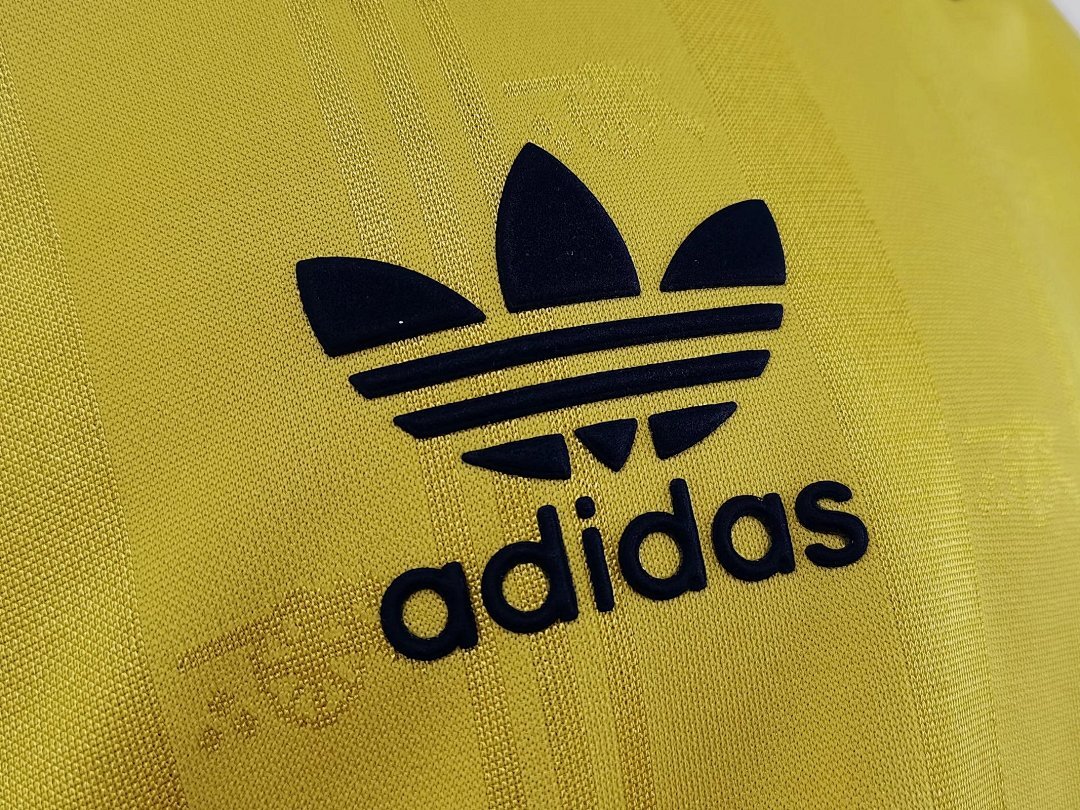 1986/88 season Arsenal away retro