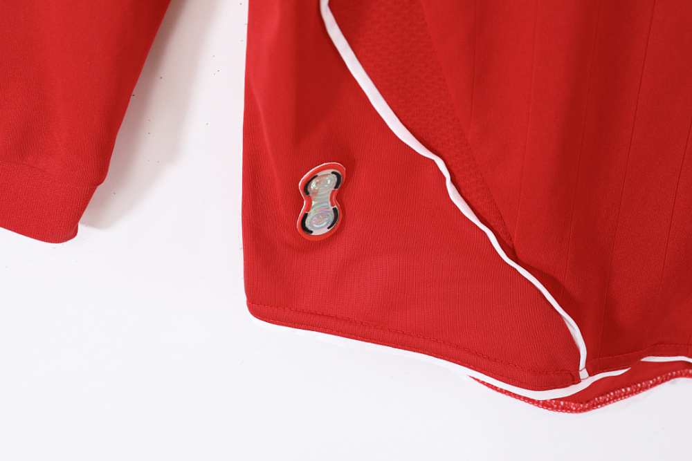 2006/07 season Liverpool home retro long sleeves