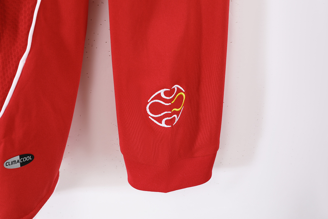 2006/07 season Liverpool home retro long sleeves