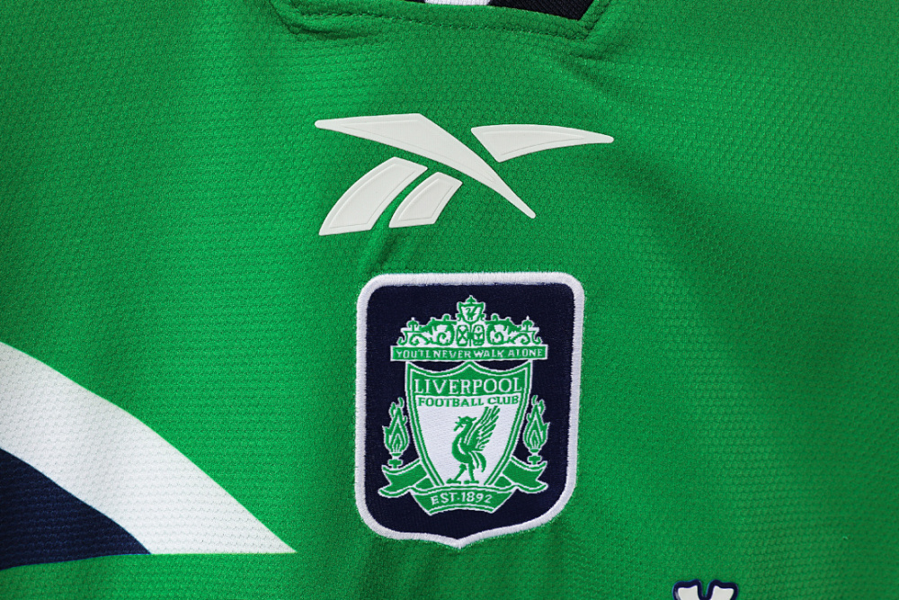 1999/00 season Liverpool away retro