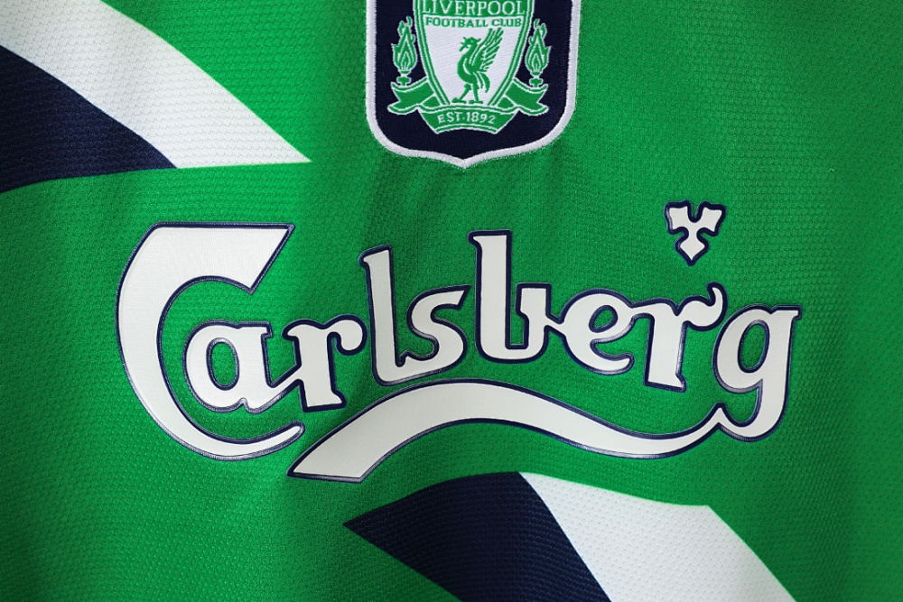 1999/00 season Liverpool away retro