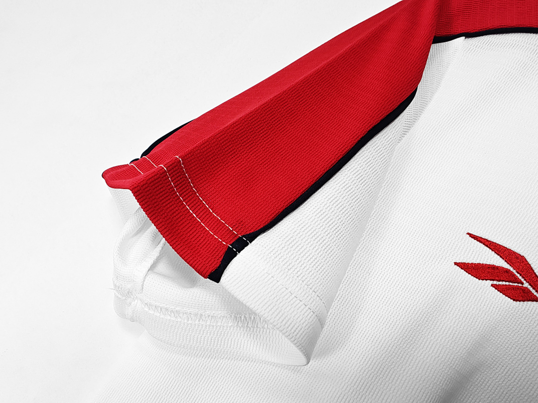 1998 season Liverpool away retro