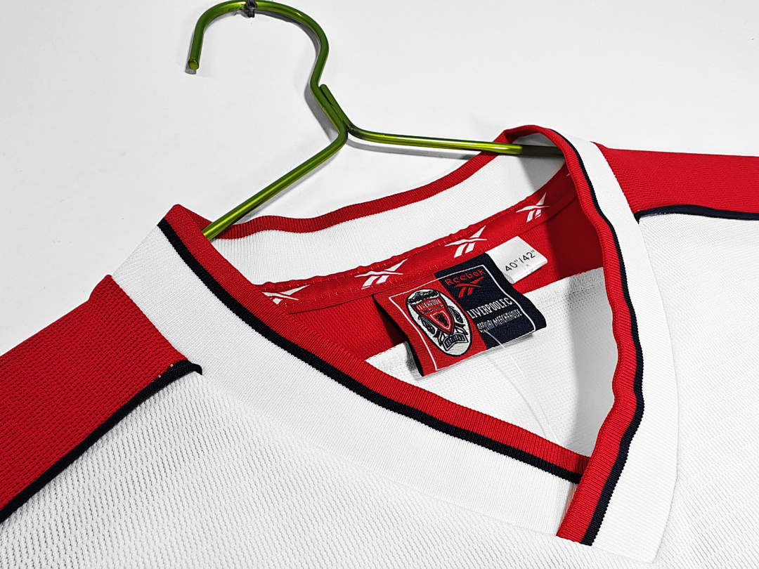 1998 season Liverpool away retro