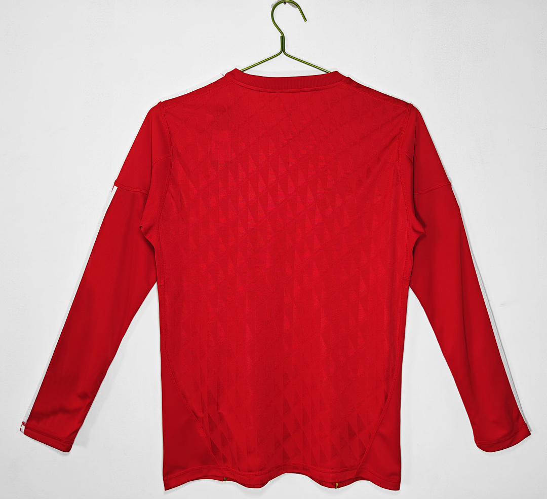 2010/11 season Liverpool home retro long sleeves