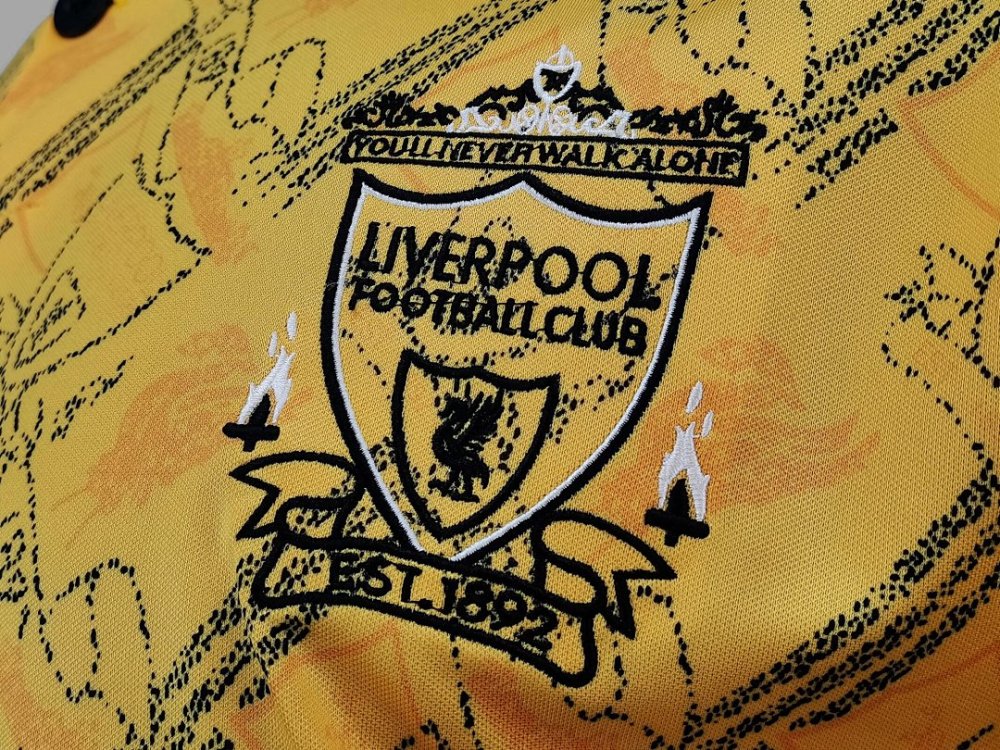 1994/96 season Liverpool third retro