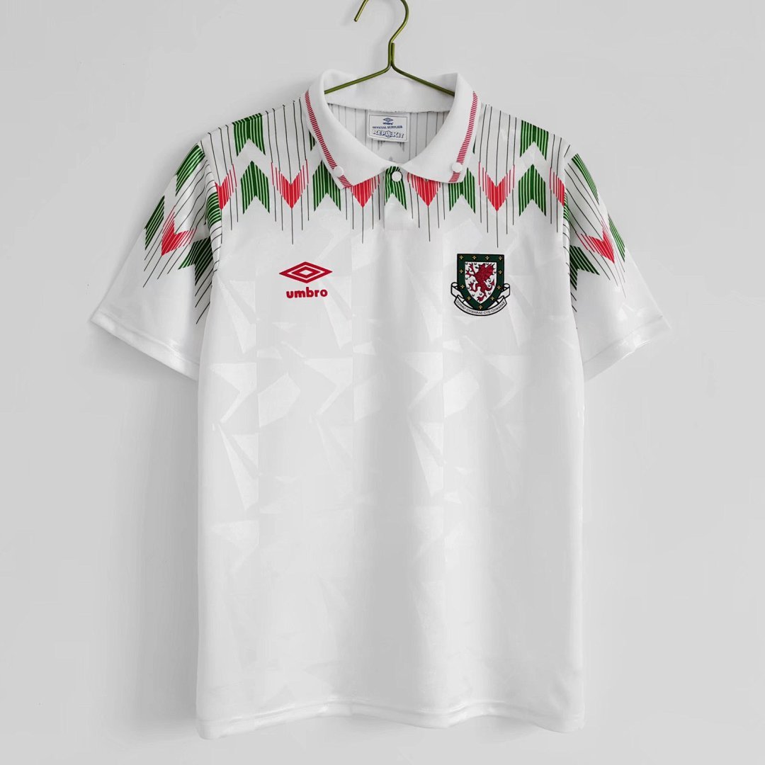 1990/92 season the Wales away retro