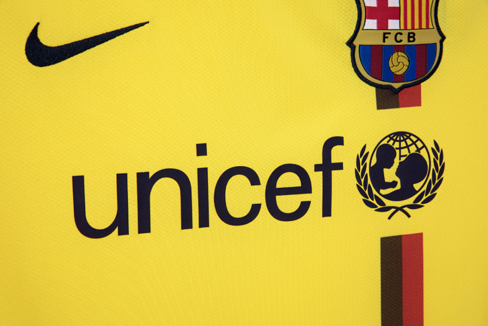 2008/09 season Barcelona away retro