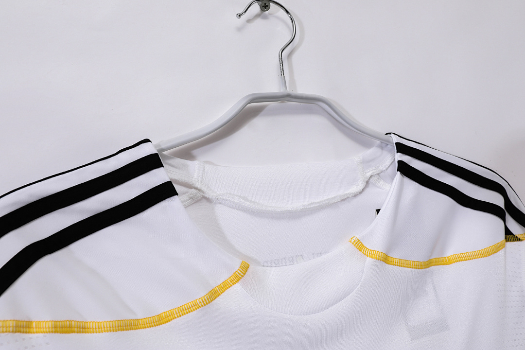 2009/10 season Real Madrid home retro