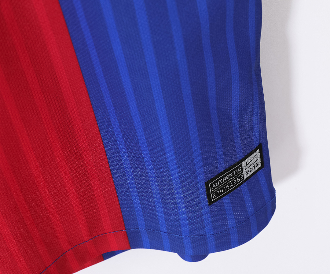 2016/17 season Barcelona home retro
