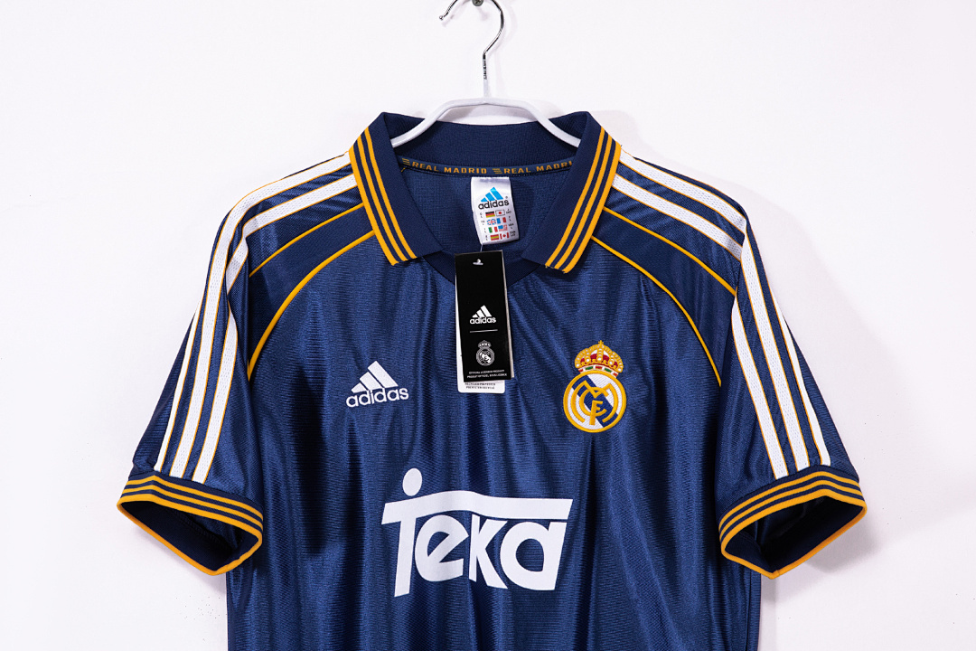 1998/00 season Real Madrid third retro