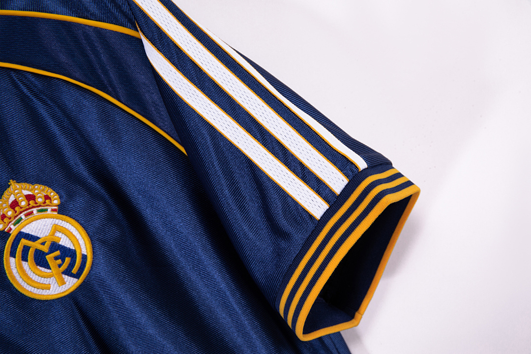 1998/00 season Real Madrid third retro