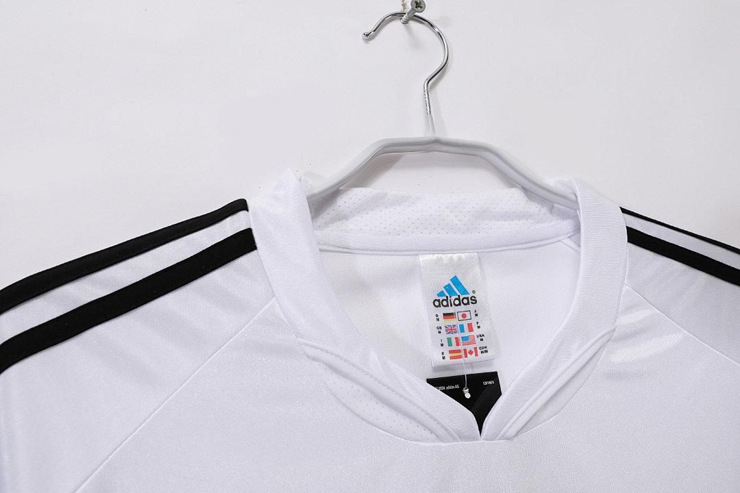 2004/05 season Real Madrid home retro