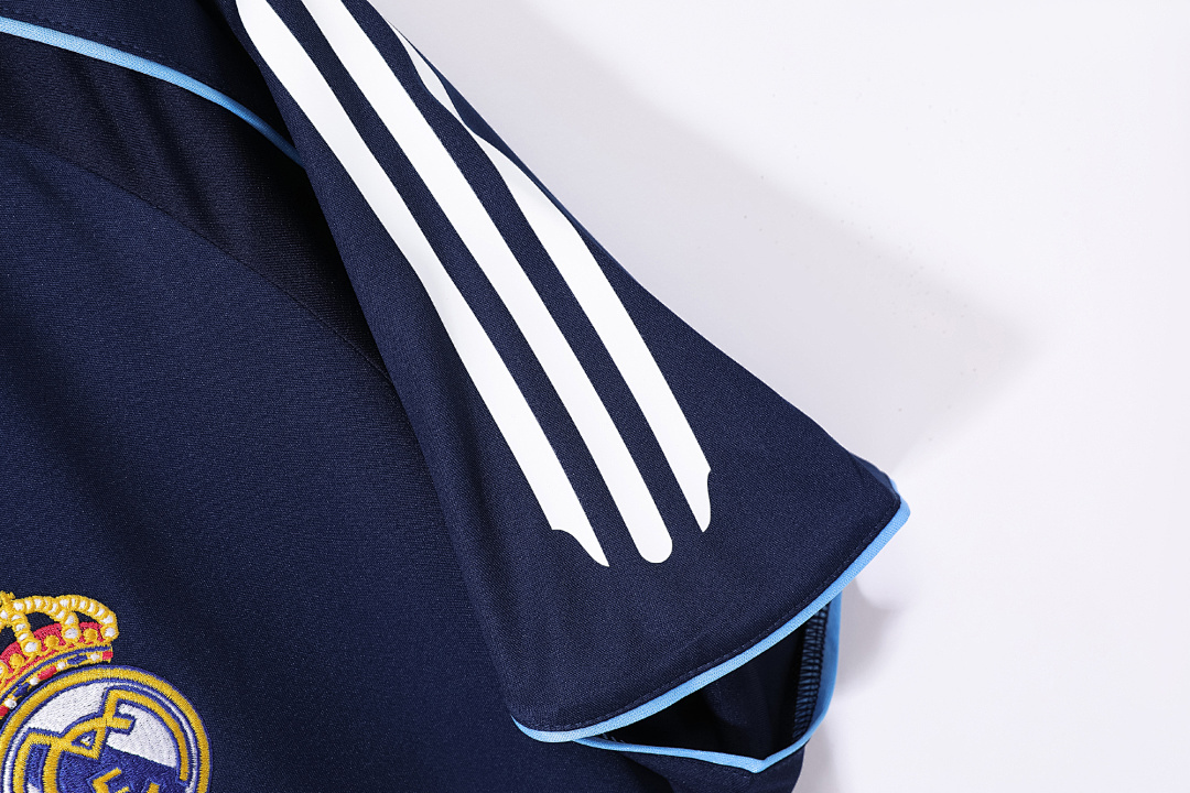 2005/06 season Real Madrid away retro