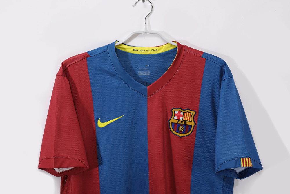 2006/07 season Barcelona home retro