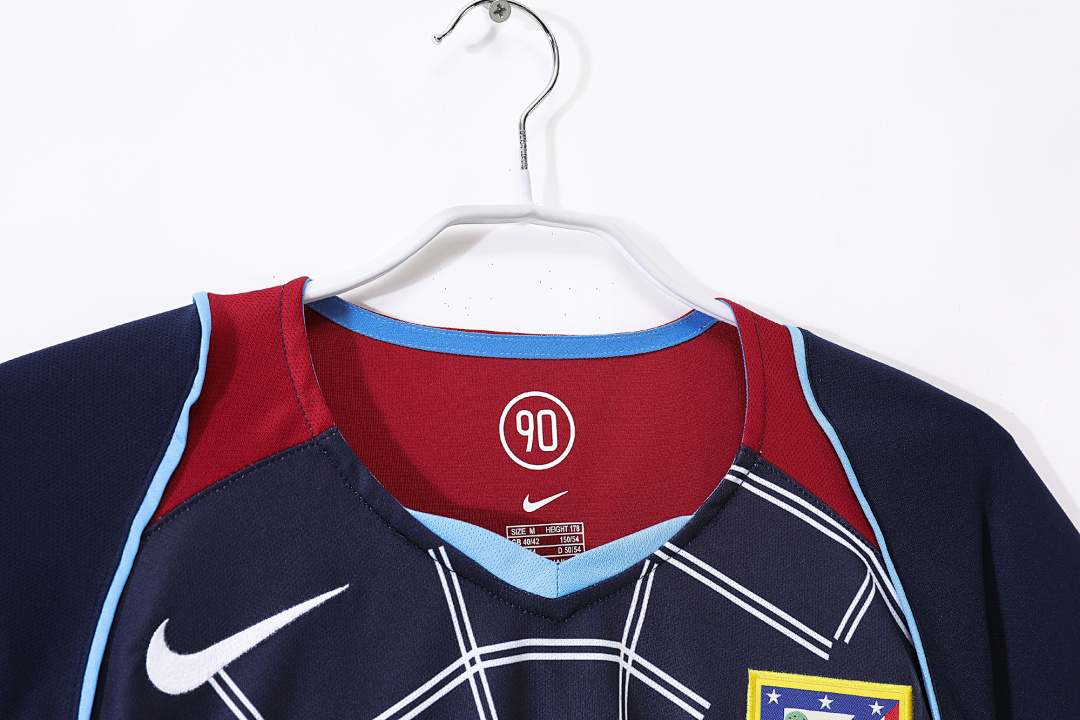 2004/05 season Atlético de Madrid away retro