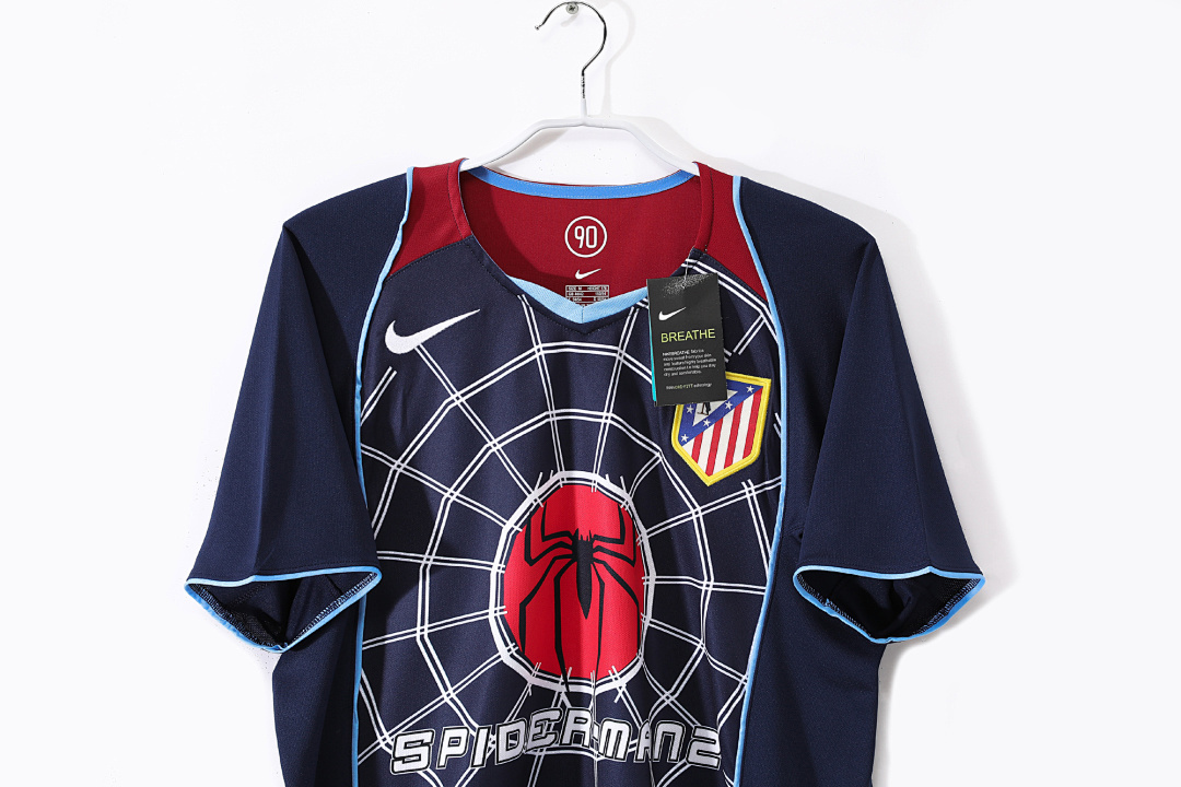 2004/05 season Atlético de Madrid away retro