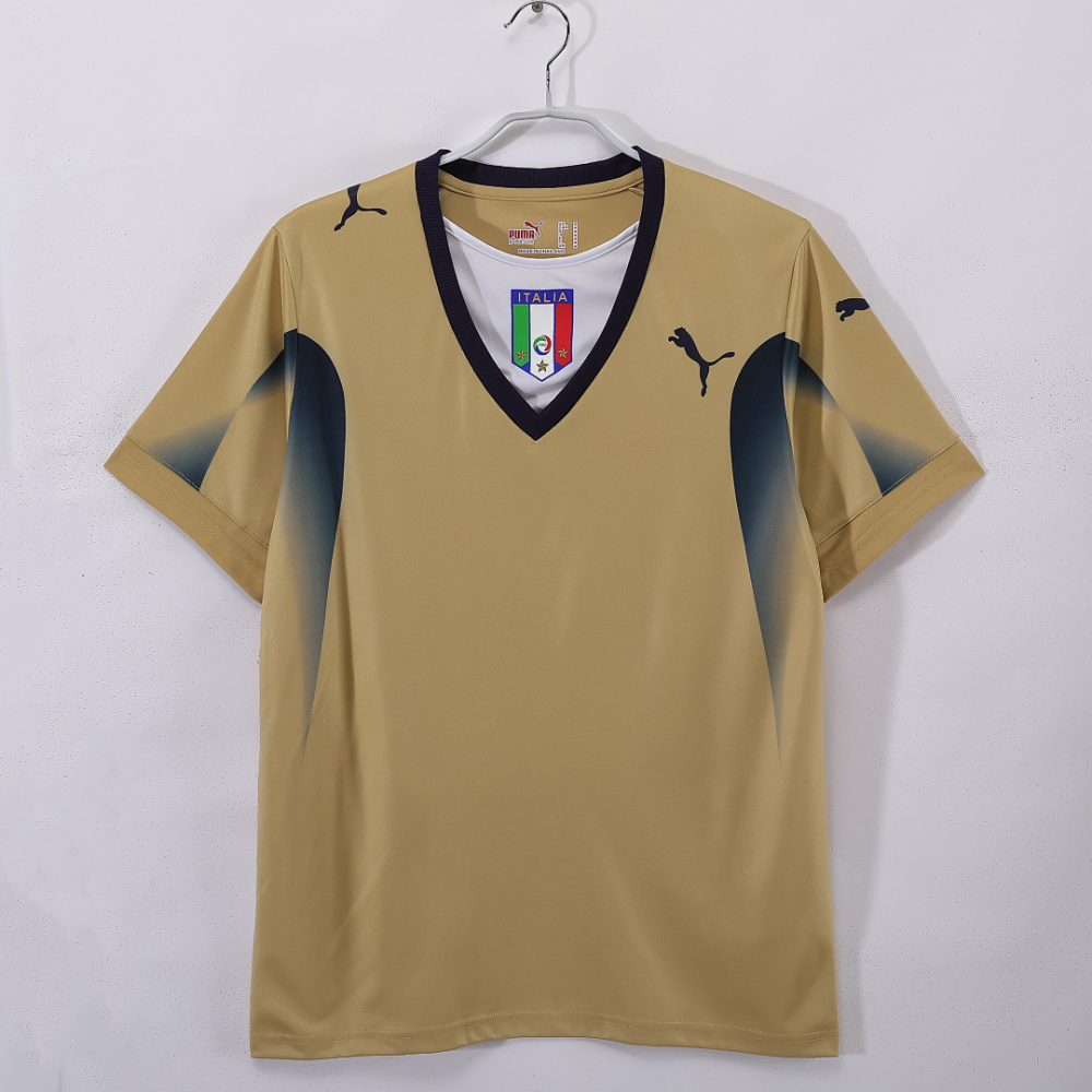 2006 season Italy goalkeeper retro