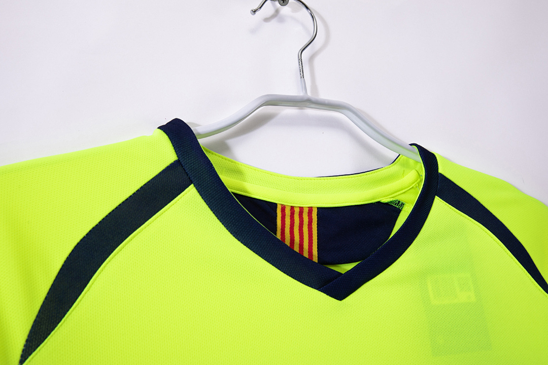 2005/06 season Barcelona away retro