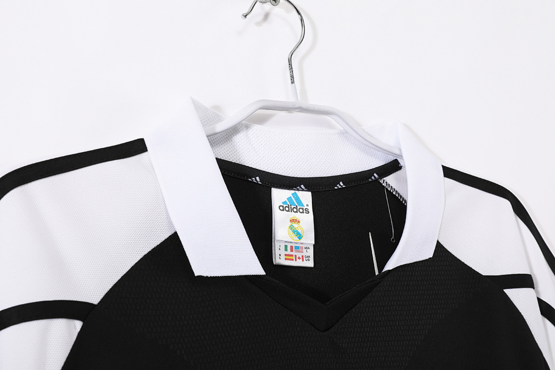2001/02 season Real Madrid away retro