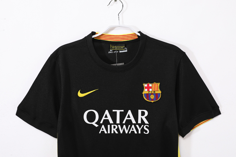 2013/14 season Barcelona third retro