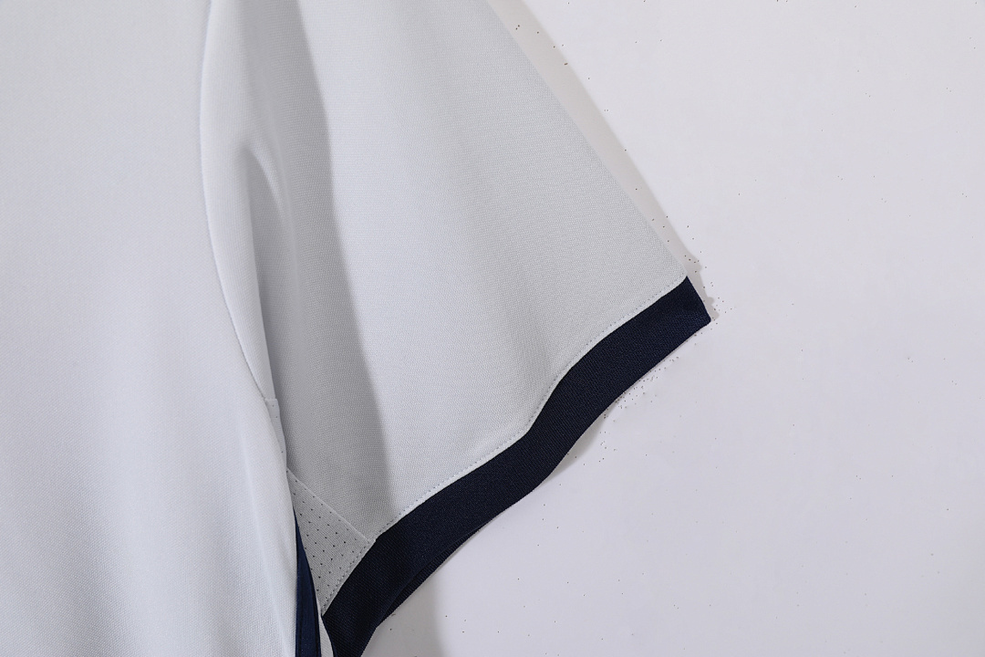 2016/17 season Real Madrid home retro