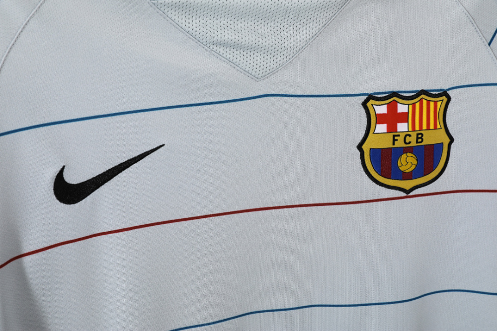 2003/04 season Barcelona away retro long sleeves