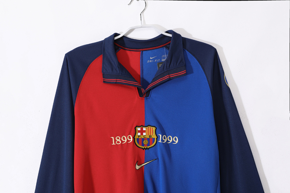 1999/00 season Barcelona home retro long sleeves