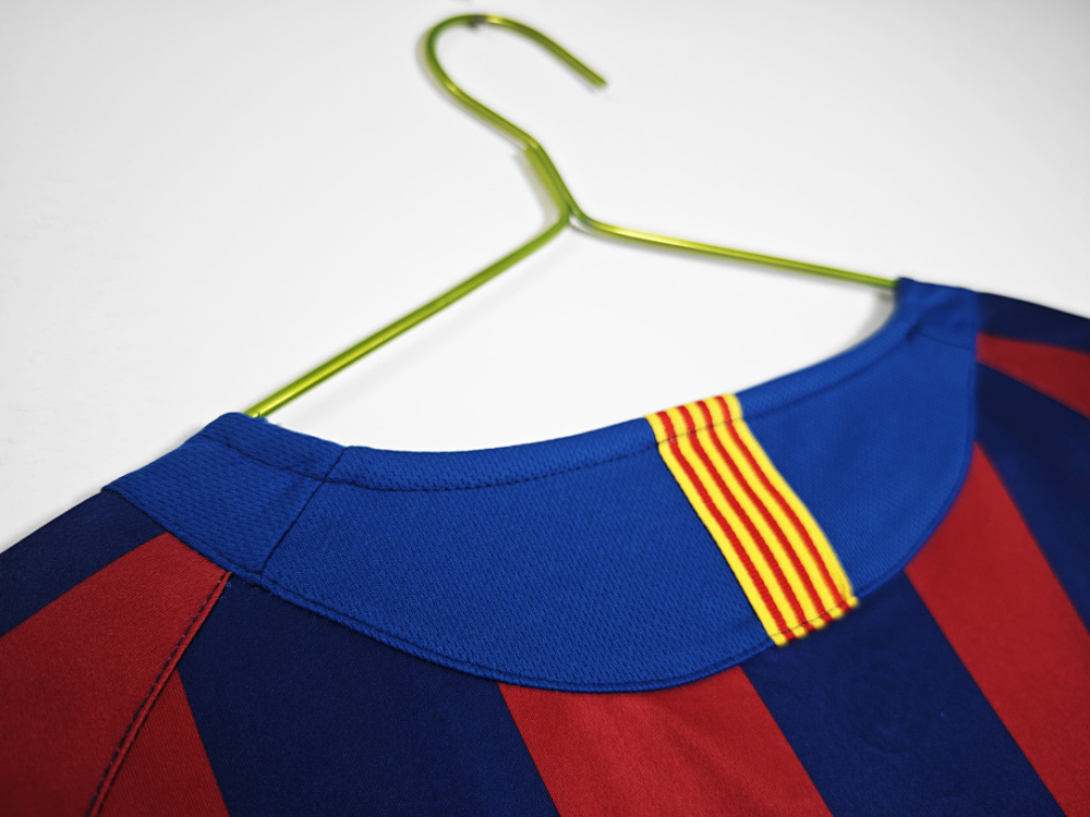 2005/06 season Barcelona home retro