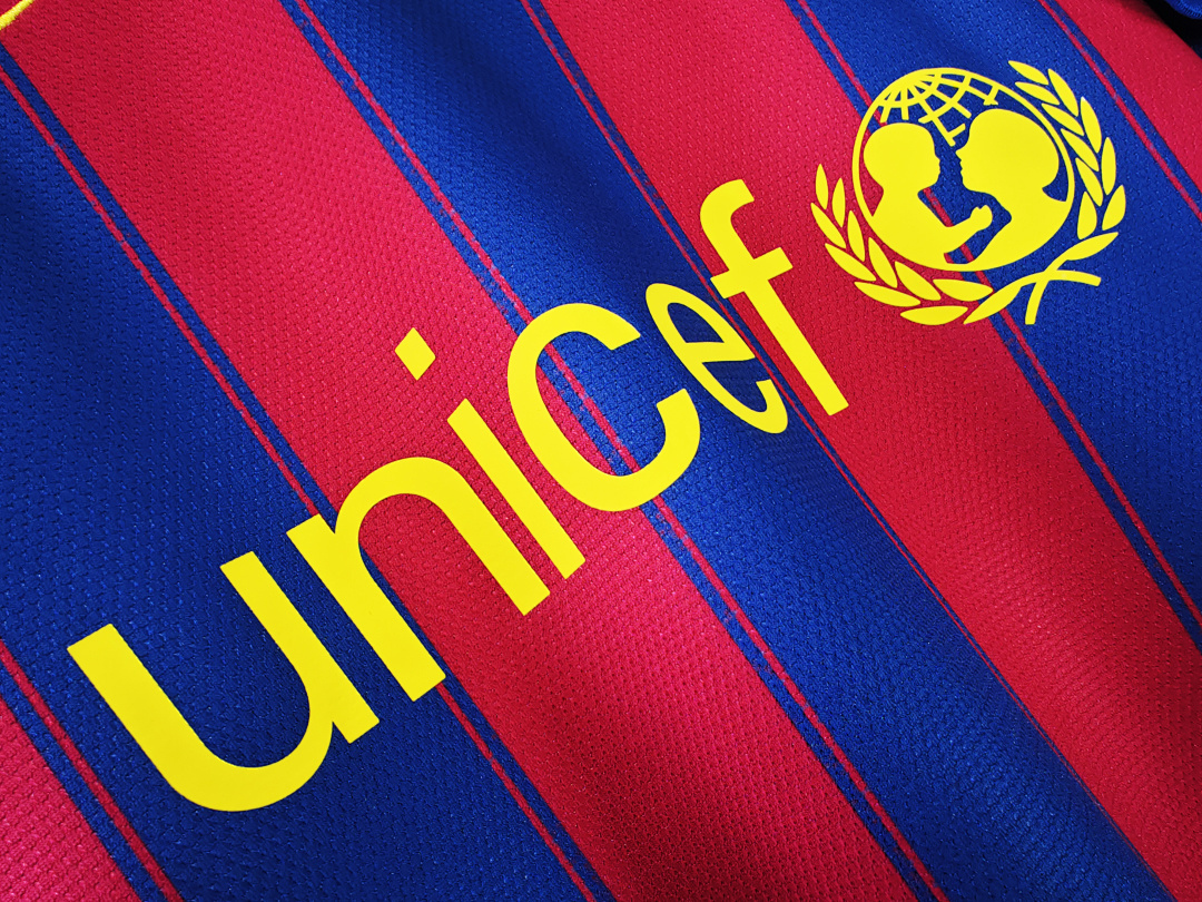 2009/10 season Barcelona home retro