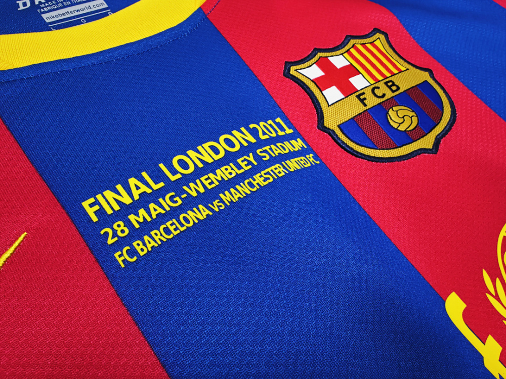 2010/11 season Barcelona home retro long sleeves