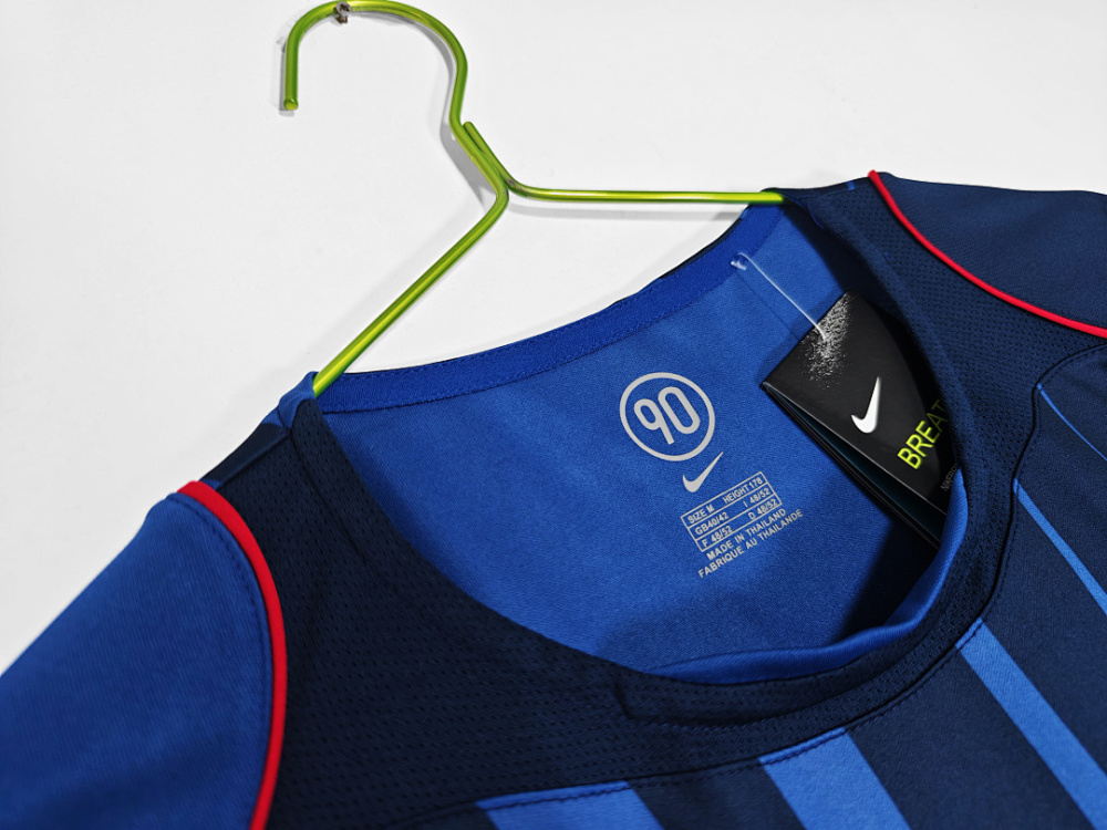 2004/05 season Barcelona away retro