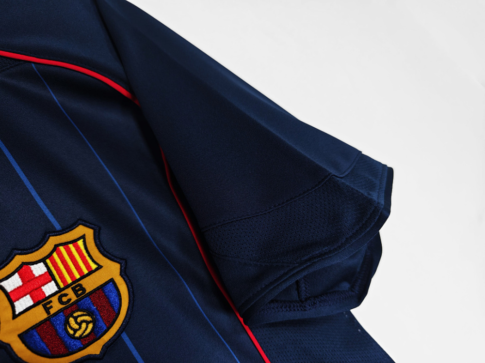 2004/05 season Barcelona away retro