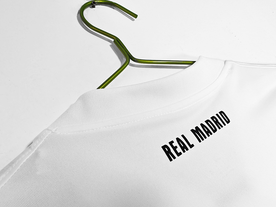 2010/11 season Real Madrid home retro