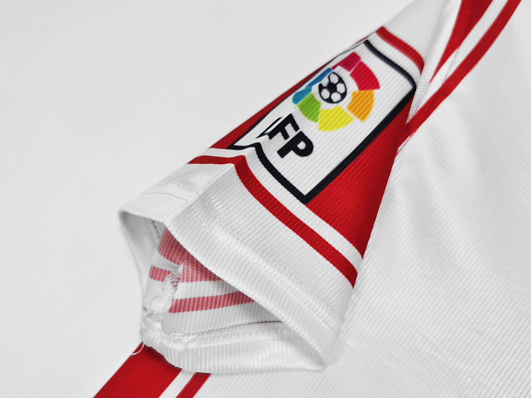 1999/00 season Atlético de Madrid home retro