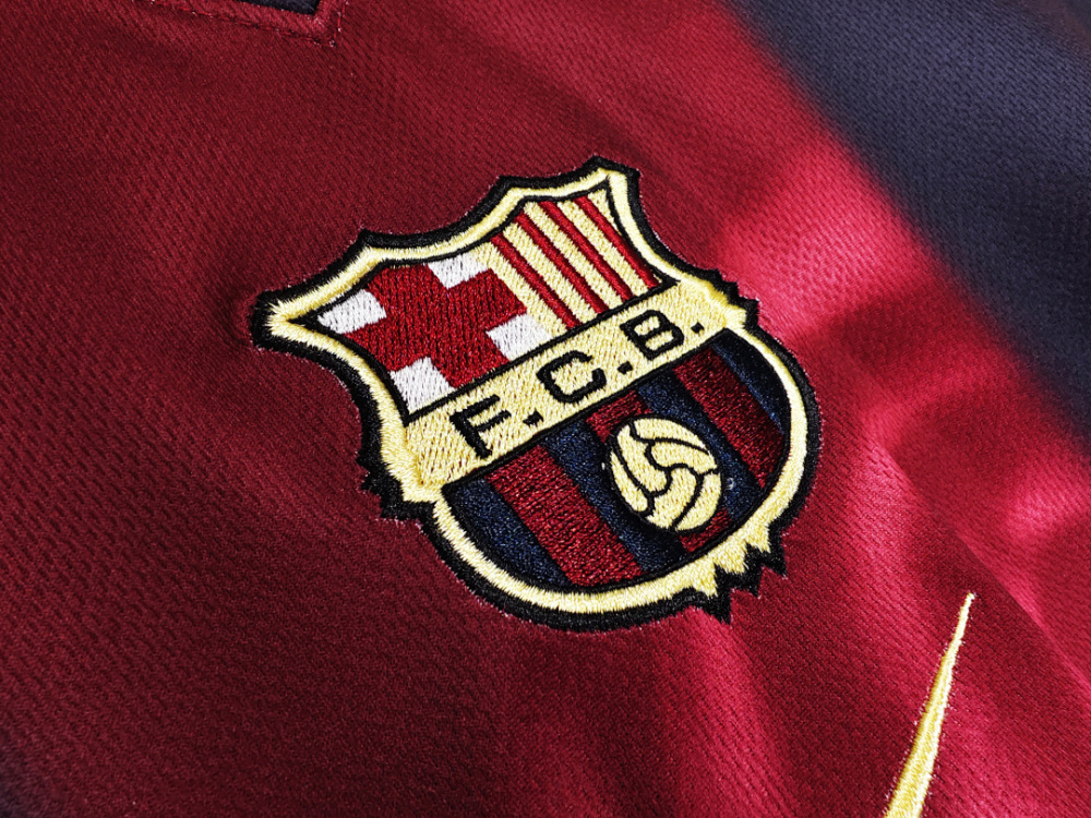 2000/01 season Barcelona home retro
