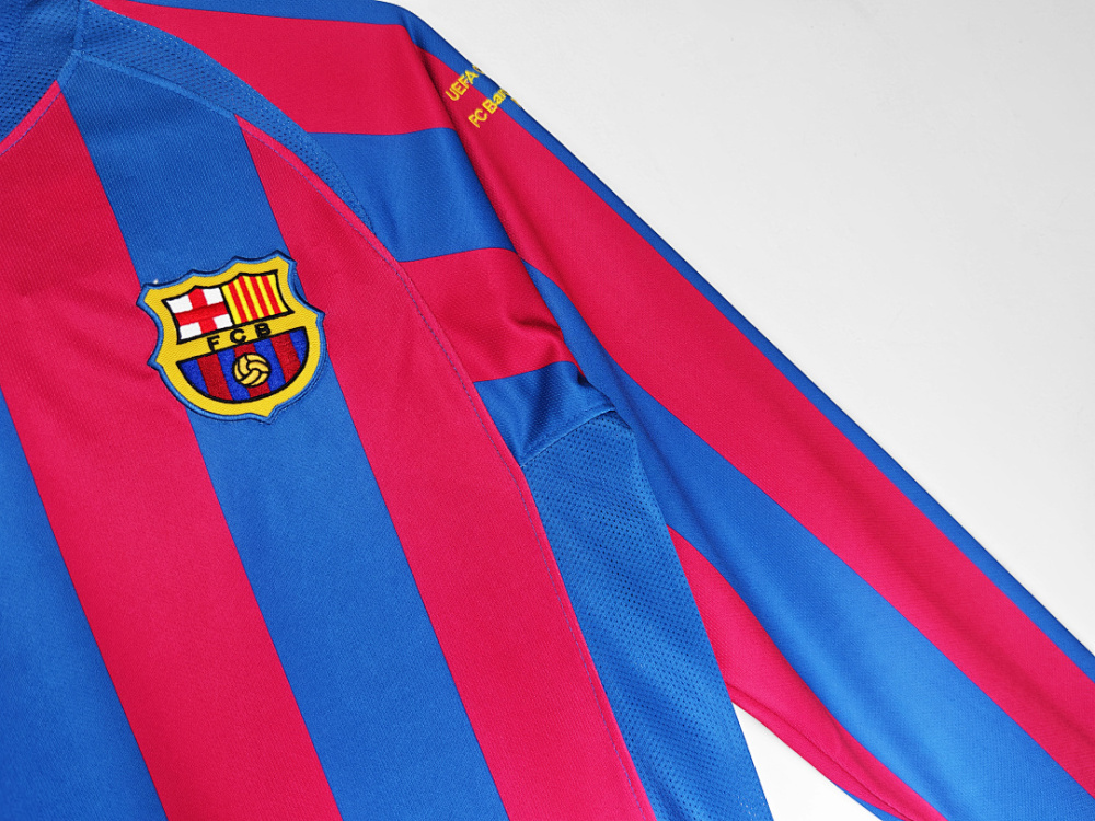 2005/06 season Barcelona home retro long sleeves