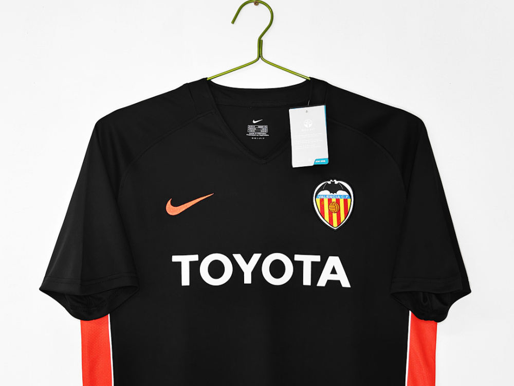 2006/07 season Valencia away retro