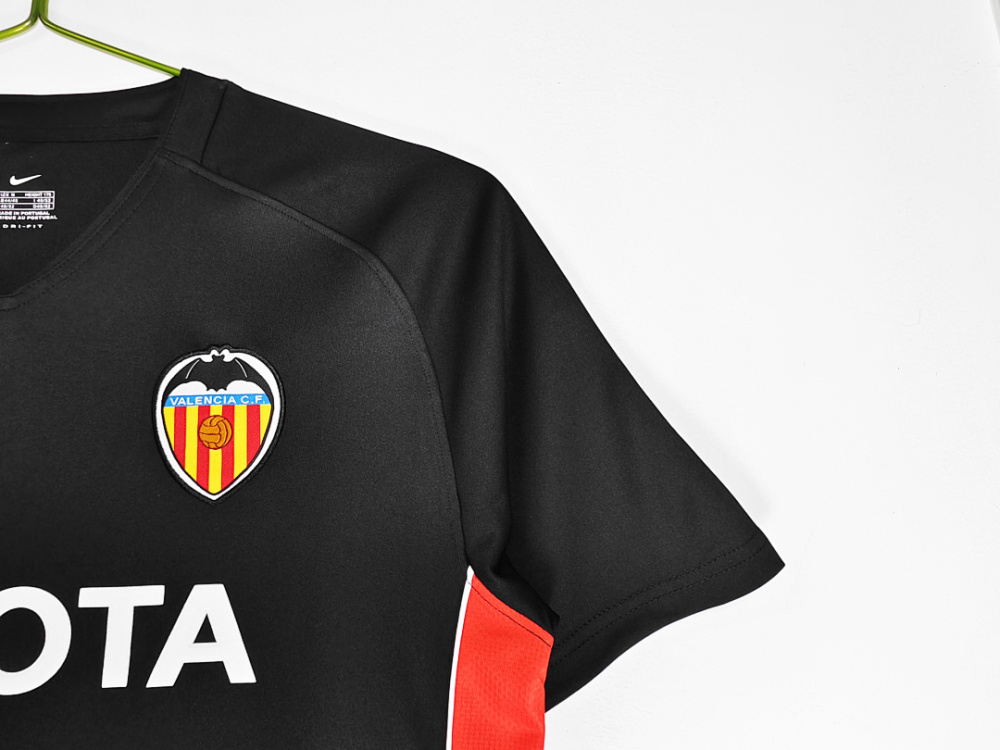 2006/07 season Valencia away retro