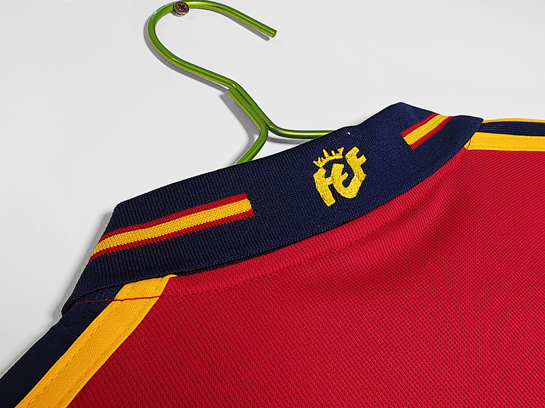 2000 season Spain home retro