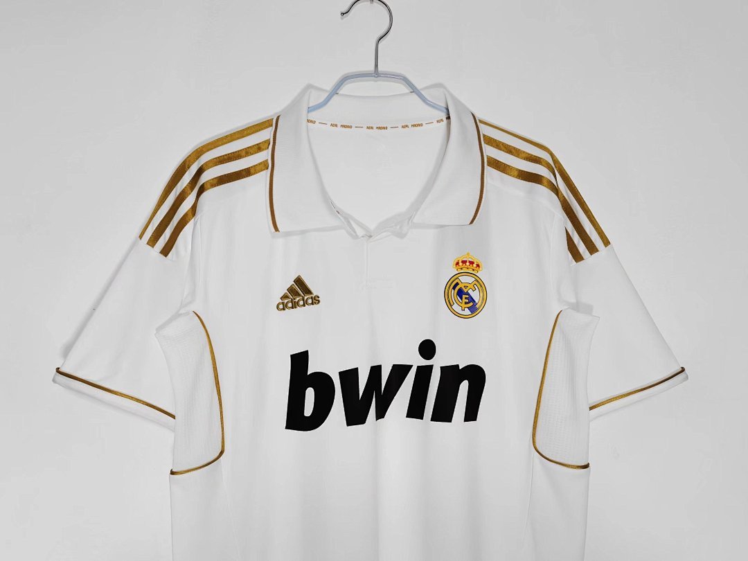 2011/12 season Real Madrid home retro
