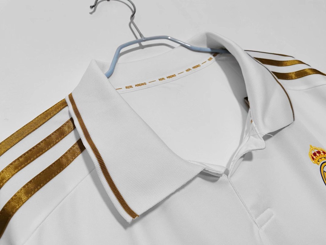 2011/12 season Real Madrid home retro