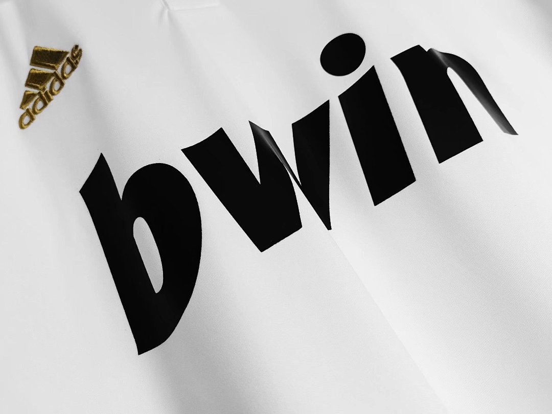 2011/12 season Real Madrid home retro