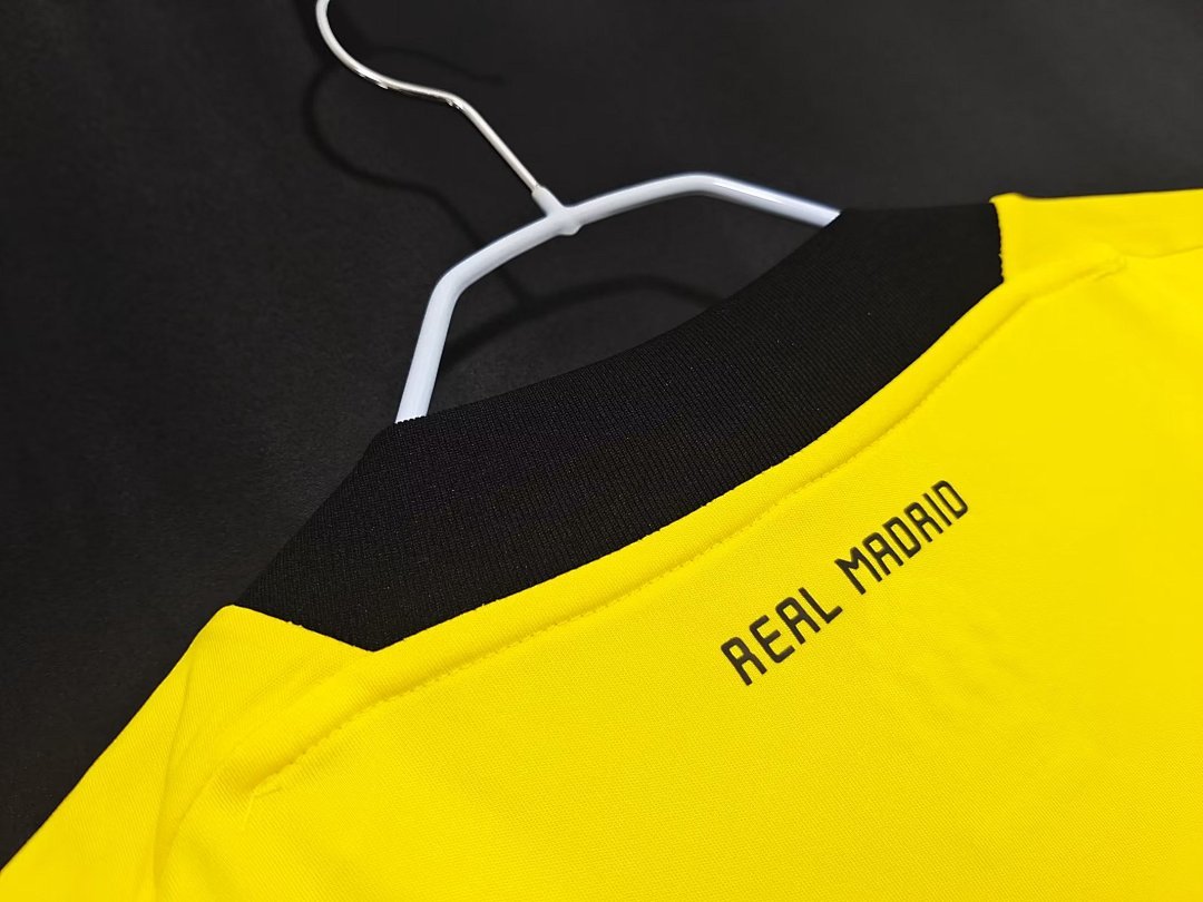 2011/12 season Real Madrid yellow retro